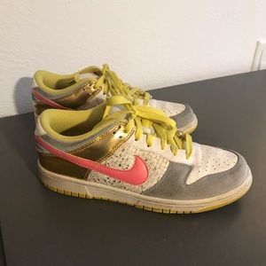 Nike Dunks Size 9 Women’s Pink Gold Yellow